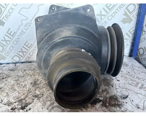 STERLING TRUCK L7500 series Air Cleaner