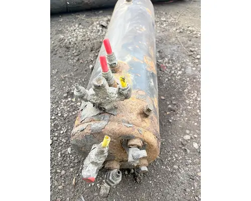 STERLING TRUCK L7500 series Air Tank