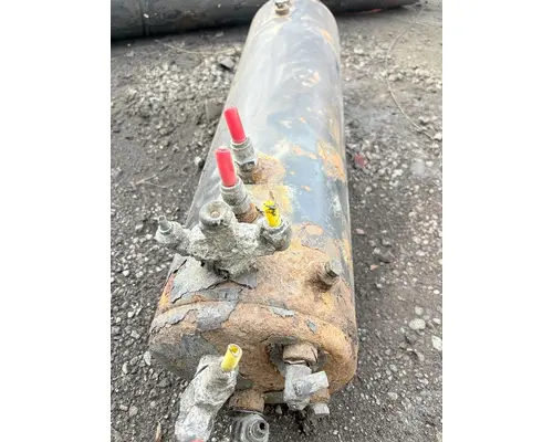 STERLING TRUCK L7500 series Air Tank