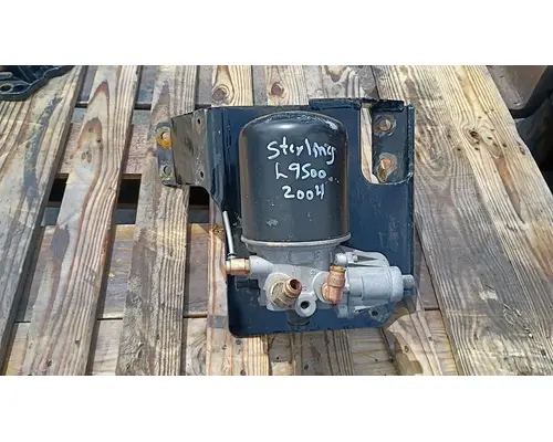 STERLING TRUCK L9500 series Air Drier