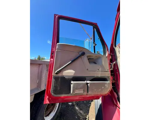 STERLING TRUCK L9500 series Door Assembly, Front