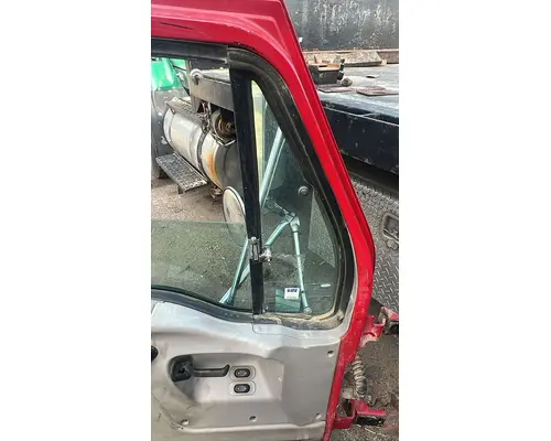 STERLING TRUCK L9500 series Door Assembly, Front