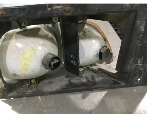 STERLING 9500 A/AT/L8500/L9500 Headlamp Assembly