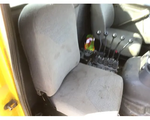 STERLING 9500 SERIES Cab