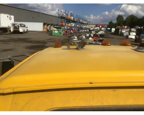 STERLING 9500 SERIES Cab