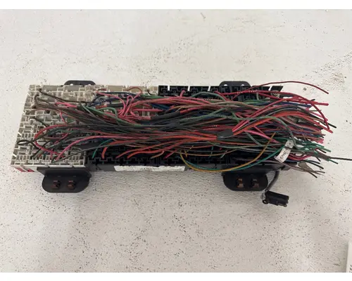 STERLING A06-43720-000 Fuse Box