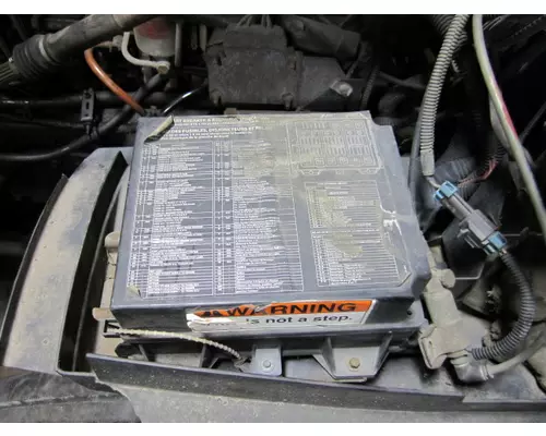 STERLING A8513 FUSE BOX