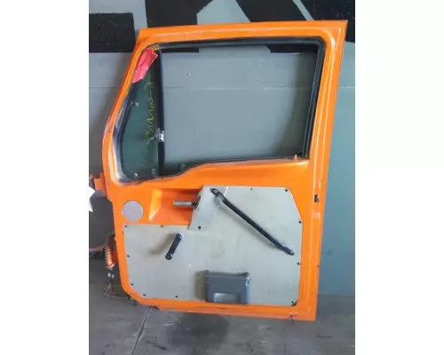 STERLING A9500 1999-2001 DOOR ASSEMBLY, FRONT