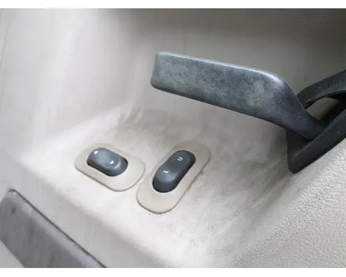 STERLING A9500 1999-2001 DOOR ASSEMBLY, FRONT