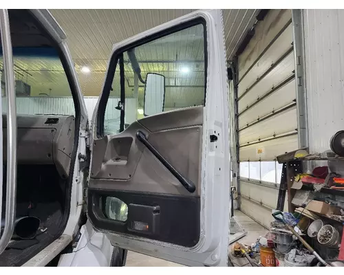 STERLING A9500 1999-2001 DOOR ASSEMBLY, FRONT