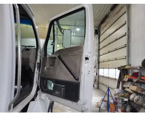 STERLING A9500 1999-2001 DOOR ASSEMBLY, FRONT