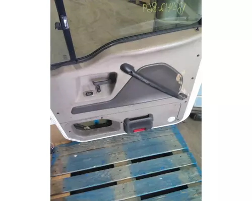 STERLING A9500 1999-2001 DOOR ASSEMBLY, FRONT