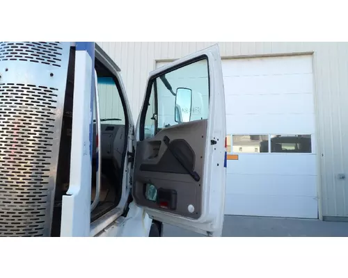 STERLING A9500 1999-2001 DOOR ASSEMBLY, FRONT