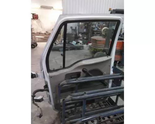 STERLING A9500 1999-2001 DOOR ASSEMBLY, FRONT