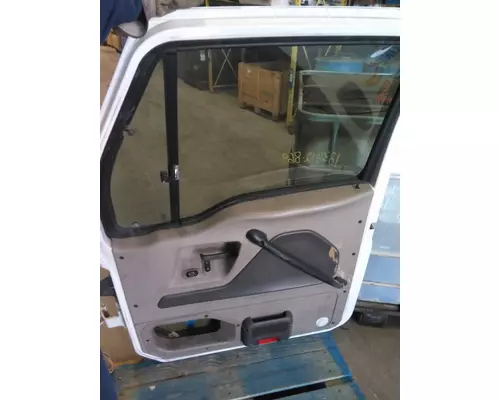 STERLING A9500 1999-2001 DOOR ASSEMBLY, FRONT