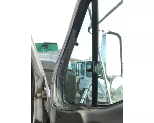 STERLING A9500 1999-2001 DOOR ASSEMBLY, FRONT