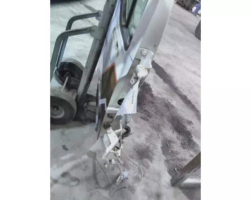 STERLING A9500 1999-2001 DOOR ASSEMBLY, FRONT
