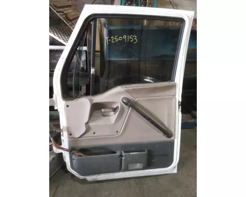 STERLING A9500 1999-2001 DOOR ASSEMBLY, FRONT