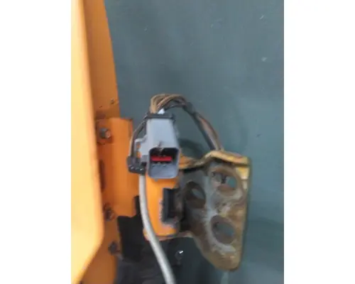 STERLING A9500 1999-2010 DOOR ASSEMBLY, FRONT