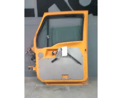 STERLING A9500 1999-2010 DOOR ASSEMBLY, FRONT
