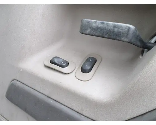 STERLING A9500 1999-2010 DOOR ASSEMBLY, FRONT