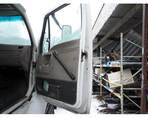 STERLING A9500 1999-2010 DOOR ASSEMBLY, FRONT