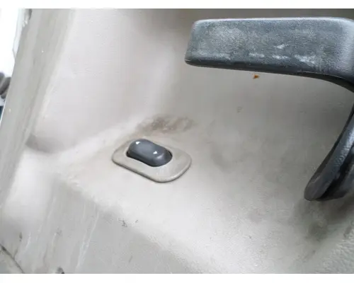 STERLING A9500 1999-2010 DOOR ASSEMBLY, FRONT