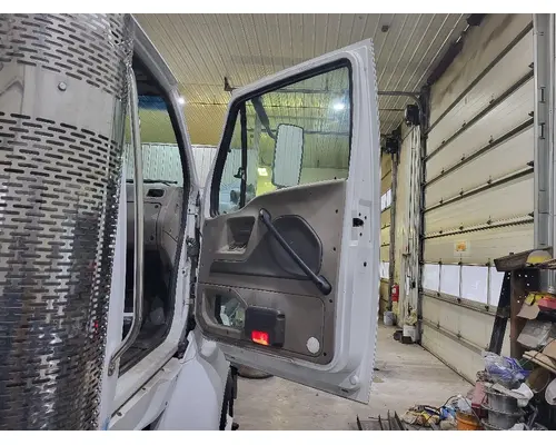 STERLING A9500 1999-2010 DOOR ASSEMBLY, FRONT