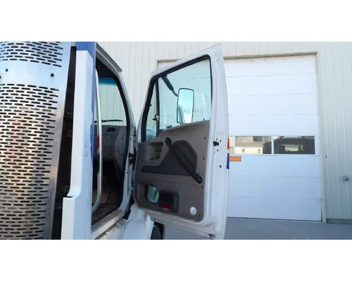 STERLING A9500 1999-2010 DOOR ASSEMBLY, FRONT