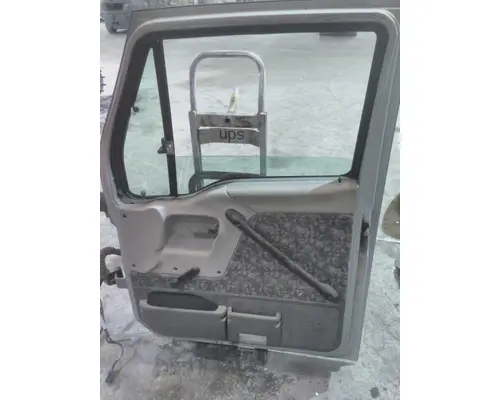 STERLING A9500 1999-2010 DOOR ASSEMBLY, FRONT