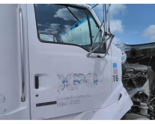 STERLING A9500 1999-2010 DOOR ASSEMBLY, FRONT