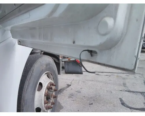 STERLING A9500 1999-2010 DOOR ASSEMBLY, FRONT