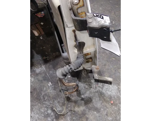 STERLING A9500 1999-2010 DOOR ASSEMBLY, FRONT