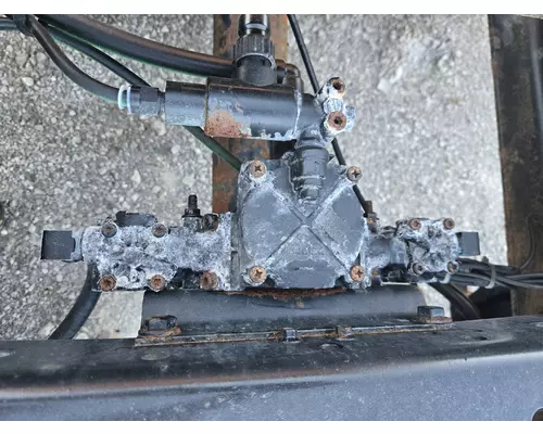 STERLING A9500 SERIES Air Brake Relay Valve