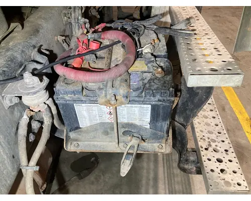 STERLING A9500 SERIES Battery Box