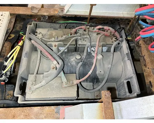 STERLING A9500 SERIES Battery Box