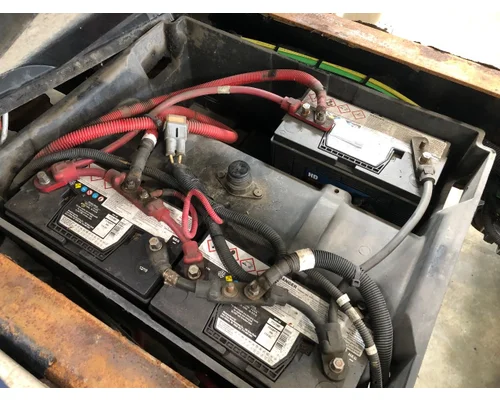STERLING A9500 SERIES Battery Box