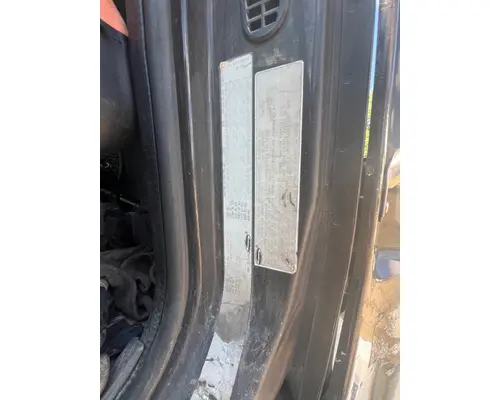 STERLING A9500 SERIES Complete Vehicle