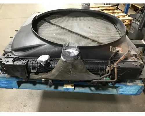 STERLING A9500 SERIES Cooling Assembly. (Rad., Cond., ATAAC)