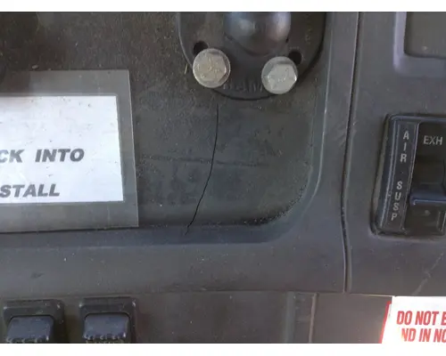 STERLING A9500 SERIES Dash Assembly