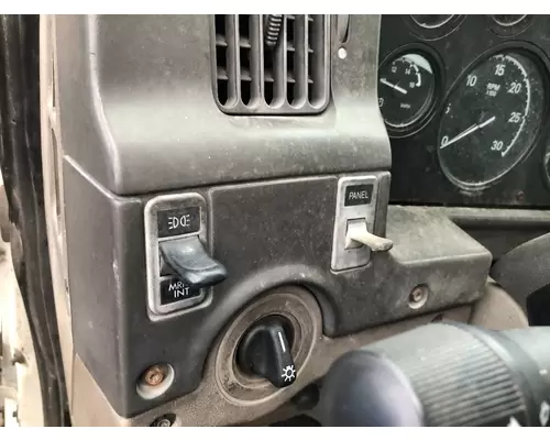 STERLING A9500 SERIES Dash Assembly