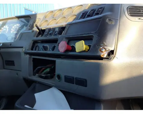 STERLING A9500 SERIES Dash Assembly