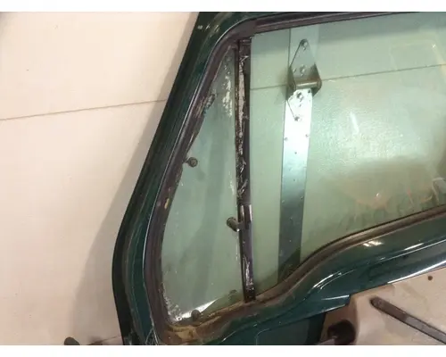 STERLING A9500 SERIES Door Assembly, Front