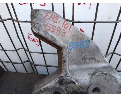 STERLING A9500 SERIES Engine Mounts