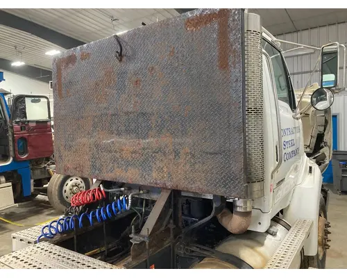 STERLING A9500 SERIES Headache Rack