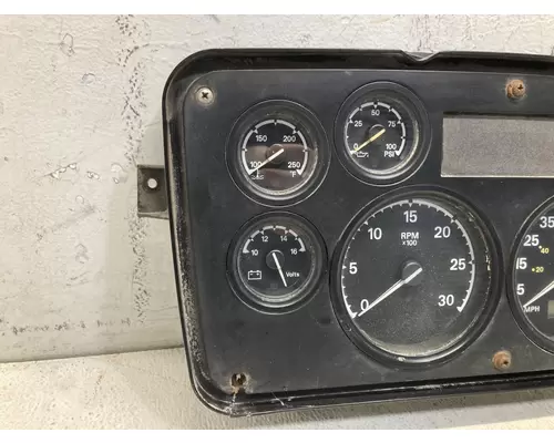 STERLING A9500 SERIES Instrument Cluster