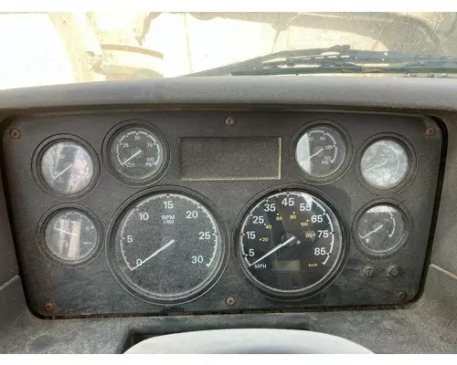 STERLING A9500 SERIES Instrument Cluster