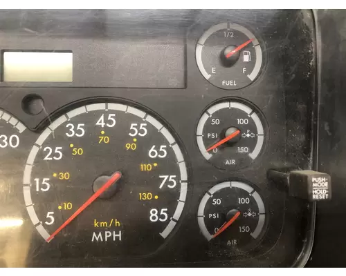 STERLING A9500 SERIES Instrument Cluster
