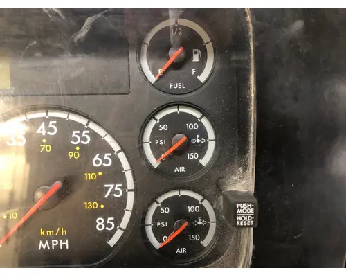 STERLING A9500 SERIES Instrument Cluster