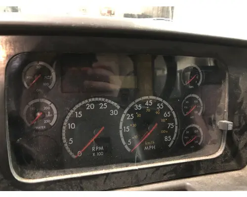 STERLING A9500 SERIES Instrument Cluster